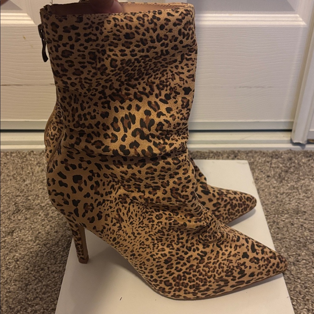 Leopard Print Pointed Toe Stiletto Boot - Tan/Black